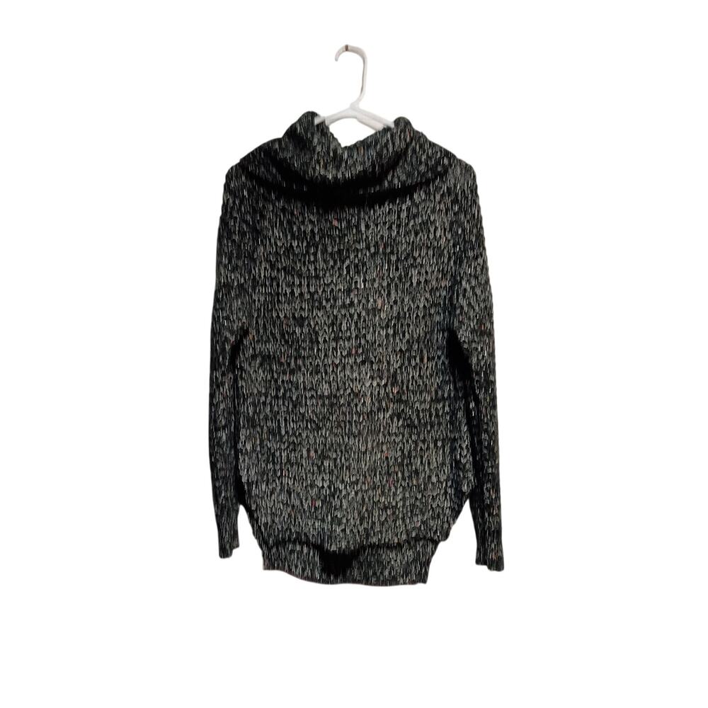 Poof Women's Sweater Size Large